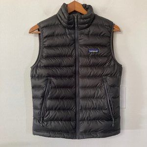 Patagonia Men's Down Sweater Vest in Forge Grey